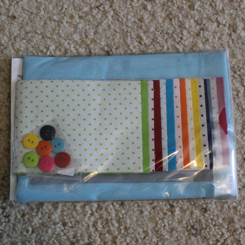 Pressing Matters Quilt Kit Wind Spinners Pattern Fabric Buttons Blue Multi Color